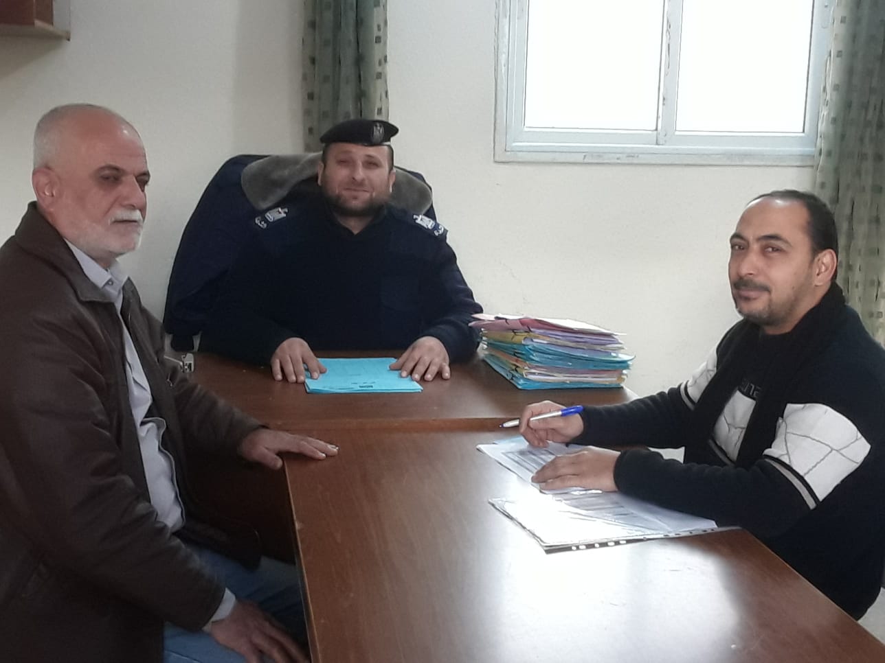 لمتابعة الشكاوى المحالة بقضية المياه  الدائرة القانونية تنفذ جولة ميدانية لنيابة الشمال الجزئية وماركز الشرطة التابعة لها